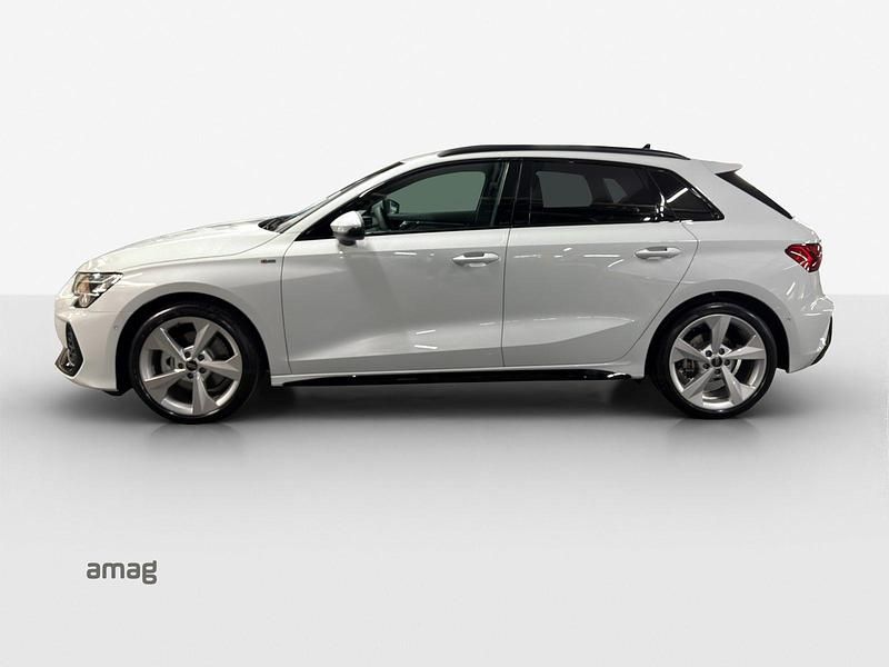 Neu Audi A3 S-Line 204 PS (150 kW) 2026 Gletscherweiss metallic Limousine