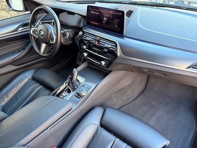Gebraucht BMW 530 M Sport 286 PS (210 kW) 2021 Kombi