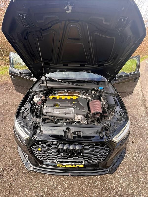 Gebraucht Audi RS3 Sportback 400 PS (294 kW) 2017 Kleinwagen