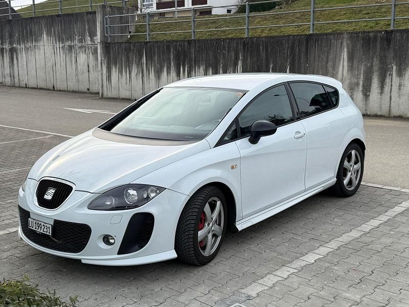 Gebraucht Seat Leon CUPRA 265 PS (194 kW) 2013