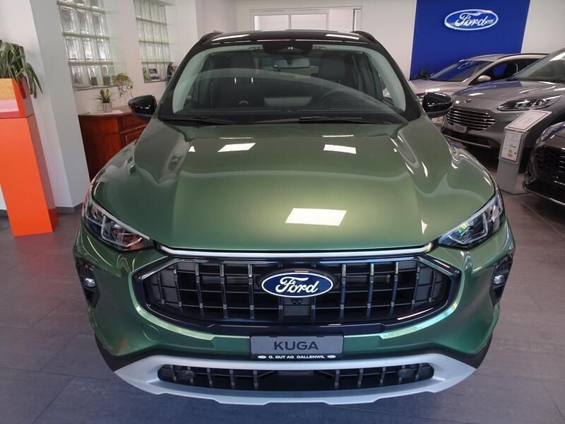 Gebraucht Ford Kuga Active X 179 PS (131 kW) 2024 Grün SUV