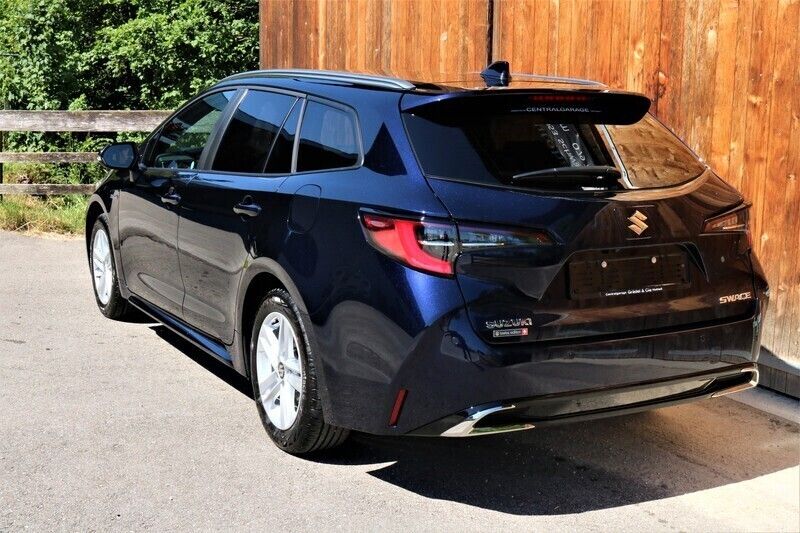 Gebraucht Suzuki Swace 140 PS (102 kW) 2023 Blau Kombi