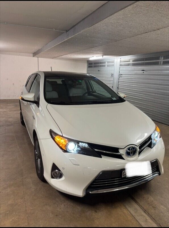 Gebraucht 2013 Toyota Auris Hybrid Sol | CHF 20’000 - Bild 1/4