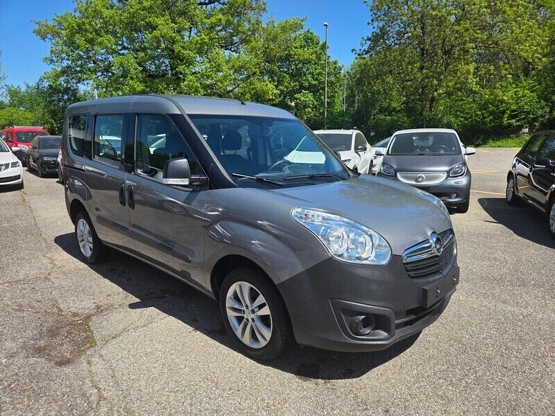 Gebraucht Opel Combo Enjoy 90 PS (66 kW) 2012 Van / Kleinbus