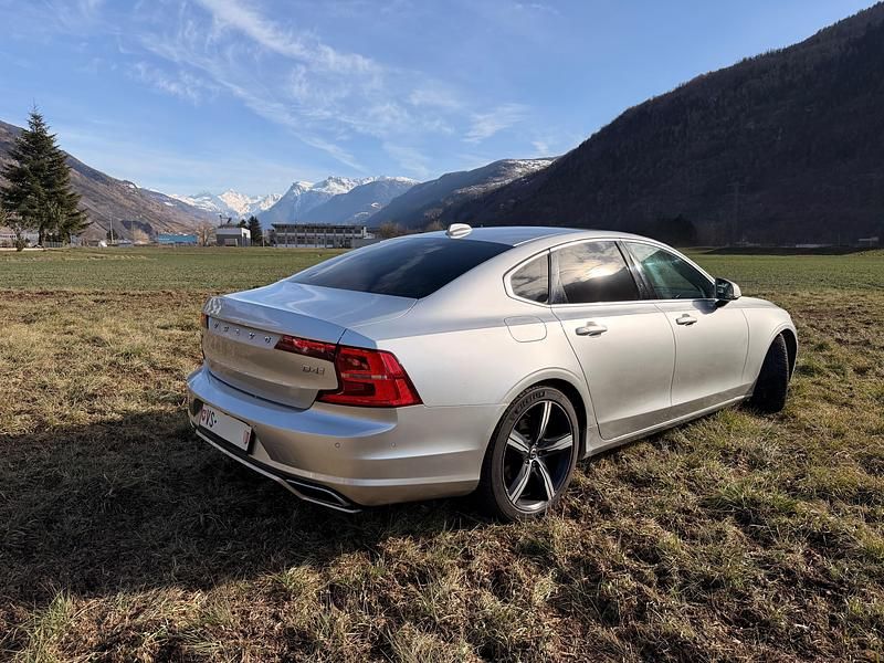 Gebraucht Volvo S90 R-Design 190 PS (139 kW) 2017 Limousine