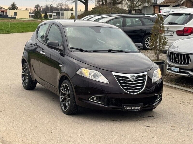 Gebraucht Lancia Ypsilon Gold 85 PS (62 kW) 2012 Kleinwagen