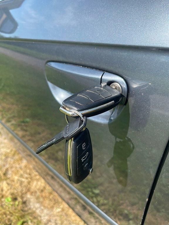 Gebraucht Audi A4 130 PS (95 kW) 2005 Limousine