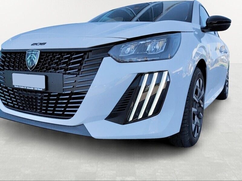 Gebraucht Peugeot 208 Active 100 PS (73 kW) 2024 Schwarz Kleinwagen