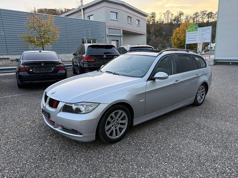 Gebraucht 2007 BMW 320 Kombi | CHF 4’450 - Bild 1/4