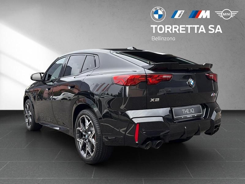 Neu BMW X2 Luxury Line 300 PS (220 kW) 2025 Schwarz SUV