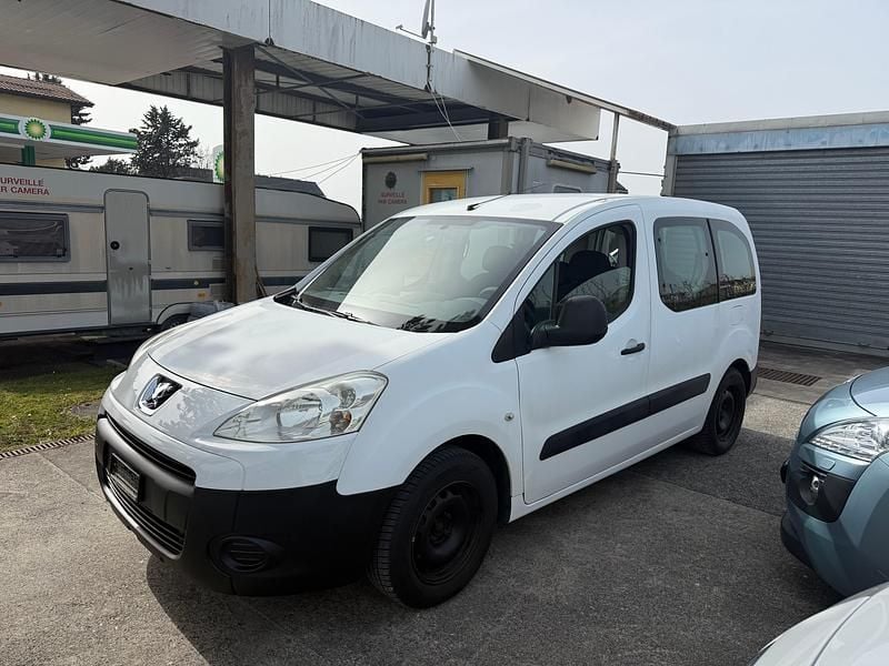 Gebraucht Peugeot Partner 98 PS (72 kW) 2012