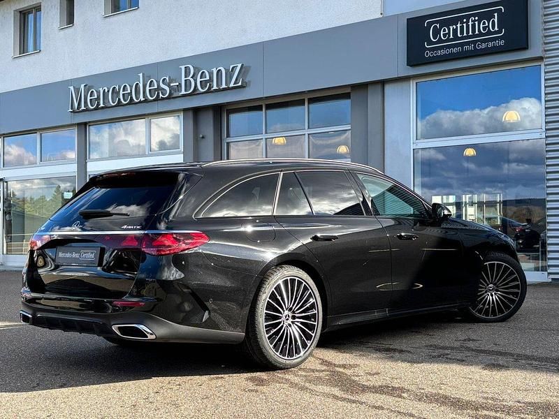Gebraucht Mercedes E200 AMG line 227 PS (166 kW) 2024 Kombi