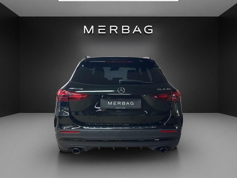 Neu Mercedes GLA35 AMG AMG 306 PS (225 kW) 2025 SUV
