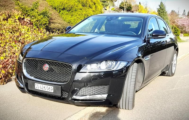 Gebraucht Jaguar XF Prestige 180 PS (132 kW) 2017