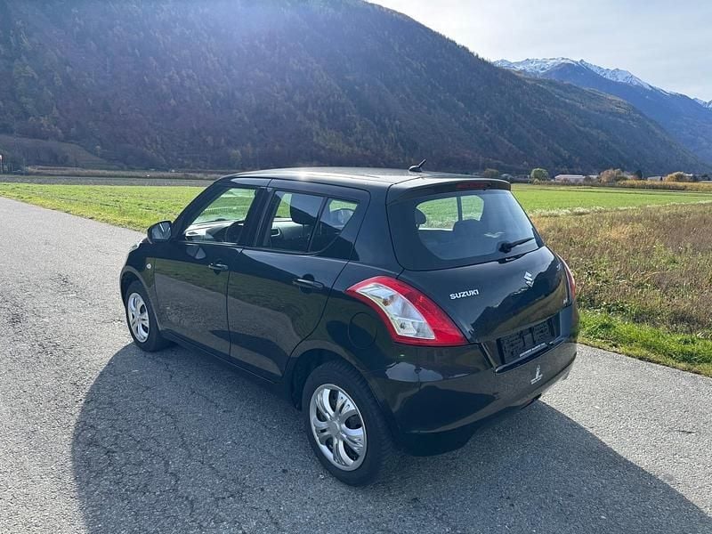 Gebraucht Suzuki Swift 90 PS (66 kW) 2016 Kleinwagen