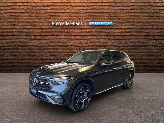 Gebraucht Mercedes GLC300e 313 PS (230 kW) 2024 Grau SUV