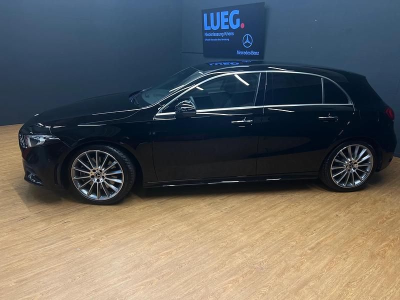 Gebraucht Mercedes A250 AMG 224 PS (164 kW) 2023 Schwarz Limousine