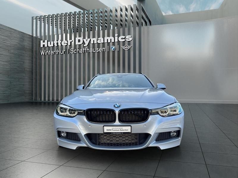 Gebraucht BMW 330 Shadowline 258 PS (189 kW) 2019 Silber Kombi
