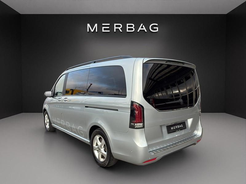 Gebraucht Mercedes V300 Exclusive 239 PS (175 kW) 2024 Silber Van / Kleinbus