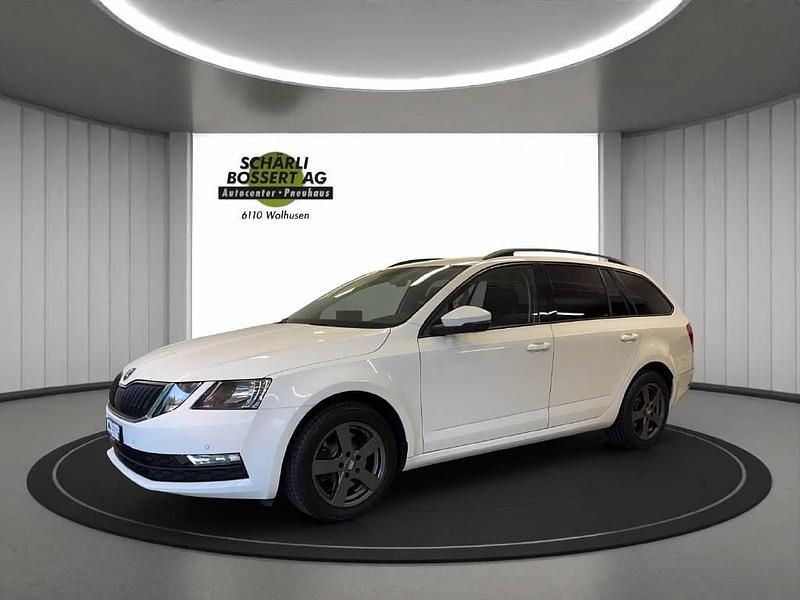 Weiss Gebraucht 2020 Skoda Octavia Ambition Kombi | CHF 21’900 (Fairer Preis) - Bild 1/4
