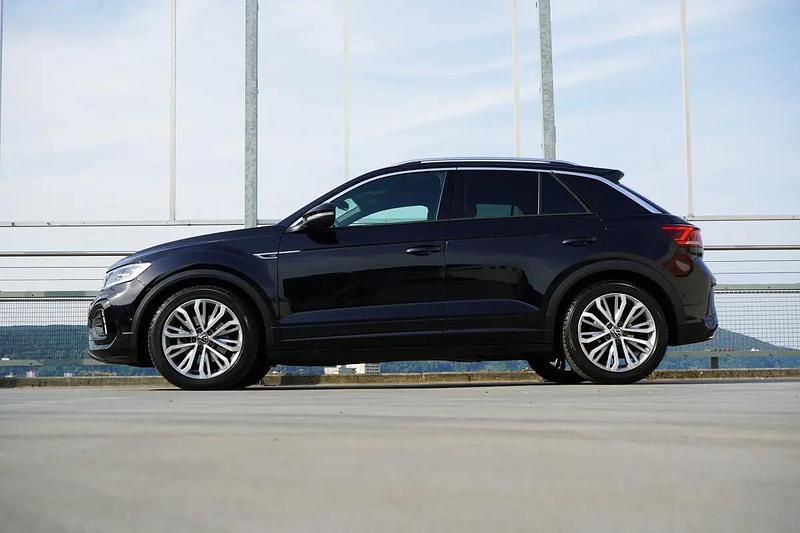Gebraucht VW T-Roc R-line 190 PS (139 kW) 2025 Schwarz SUV
