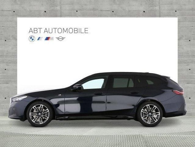 Neu BMW 520 208 PS (152 kW) 2025 Schwarz Kombi