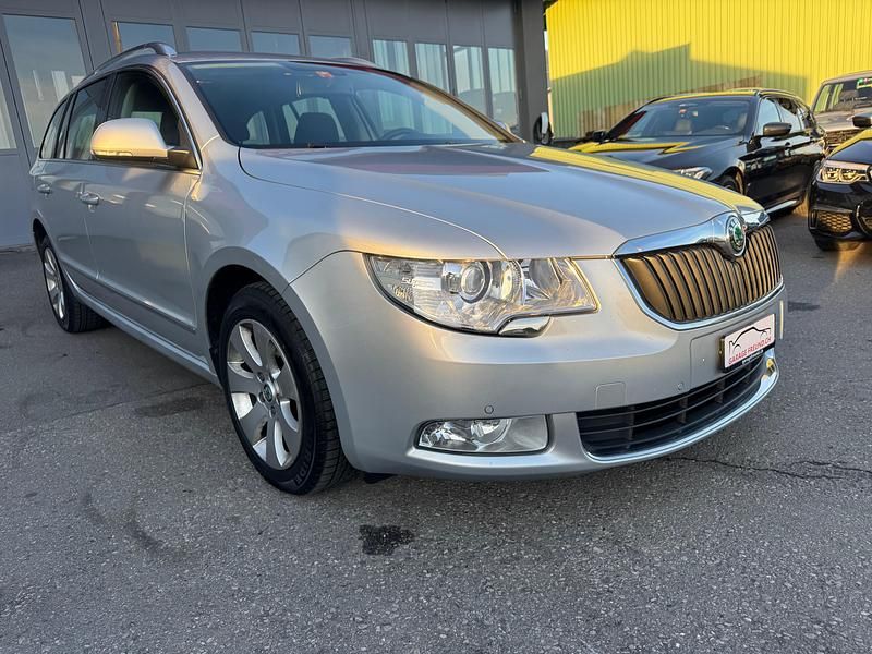 Gebraucht Skoda Superb Ambition 160 PS (117 kW) 2010 Kombi