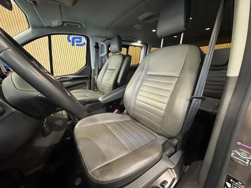 Gebraucht Ford Tourneo Custom Titanium 170 PS (125 kW) 2025 Beige Van