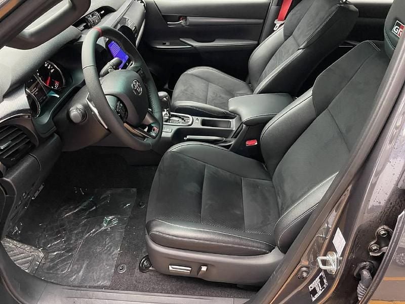 Gebraucht Toyota HiLux Sport 230 PS (169 kW) 2025 Abholung