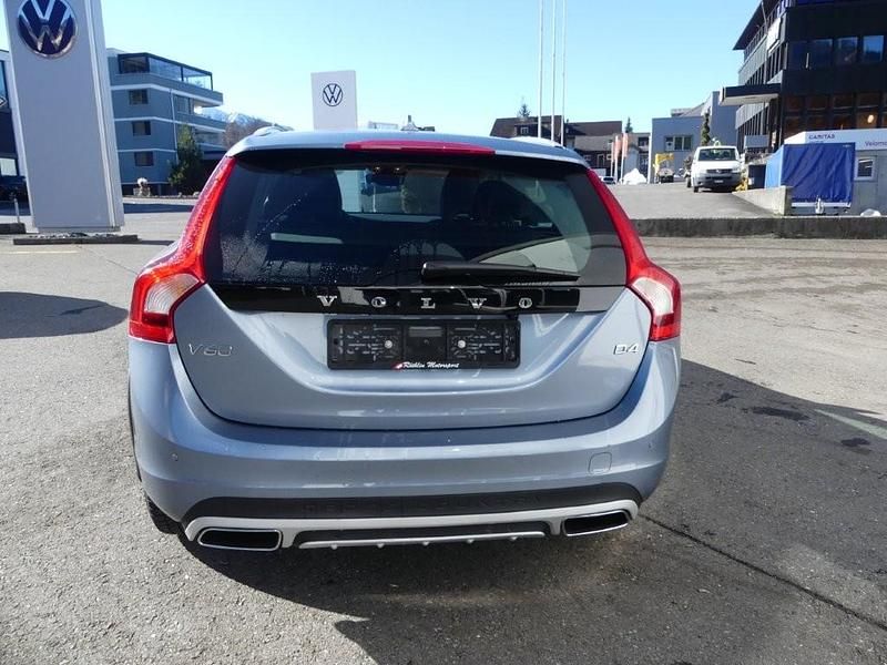 Gebraucht Volvo V60 CC Momentum 190 PS (139 kW) 2017 Kombi