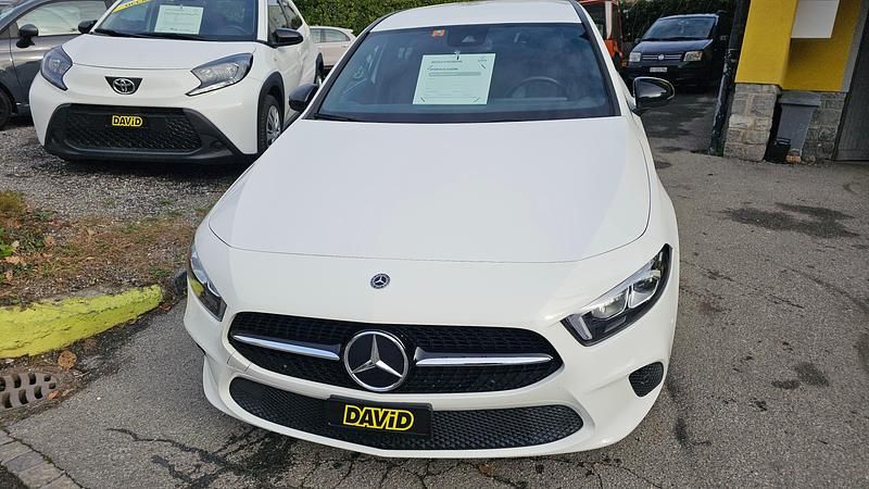 Gebraucht Mercedes A180 Progressive 136 PS (100 kW) 2019