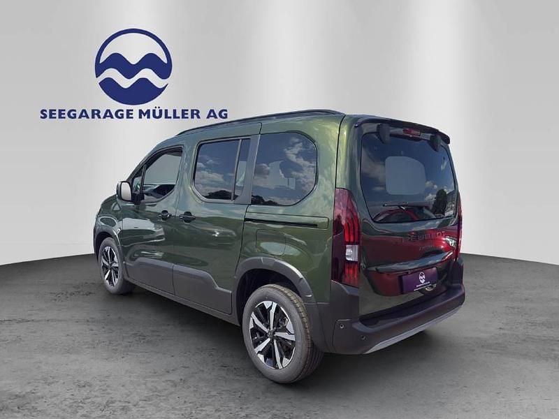 Gebraucht Peugeot Rifter GT 131 PS (96 kW) 2025 Grün Van / Kleinbus