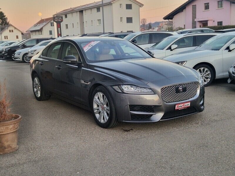 Gebraucht 2017 Jaguar XF Portfolio Limousine | CHF 24’950 - Bild 1/4