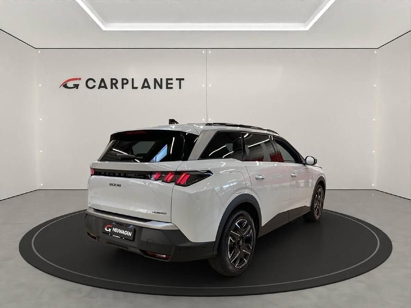 Neu Peugeot 5008 Allure Premium 145 PS (106 kW) 2025 Weiss SUV