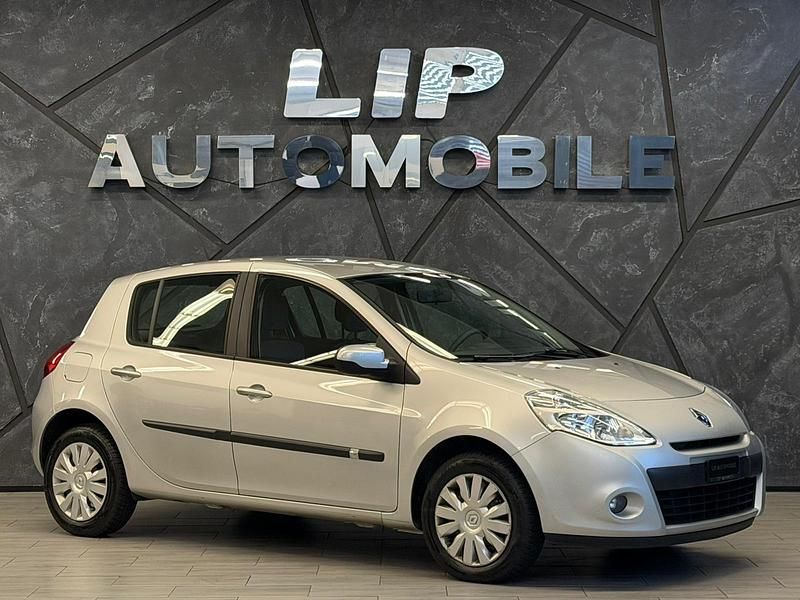 Gebraucht Renault Clio II Expression 75 PS (55 kW) 2009 Kleinwagen