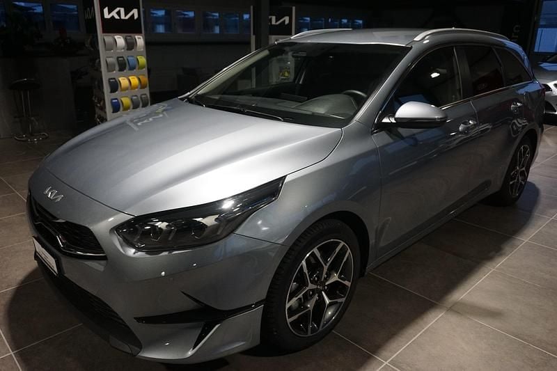 Gebraucht Kia Ceed Sportswagon 140 PS (102 kW) 2025 Kombi