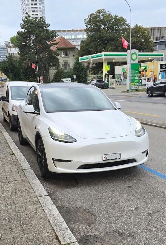 Gebraucht 2021 Tesla Model Y SUV | CHF 28’790 (Fairer Preis) - Bild 1/4