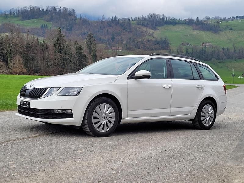 Gebraucht Skoda Octavia Ambition 150 PS (110 kW) 2020 Weiss Kombi