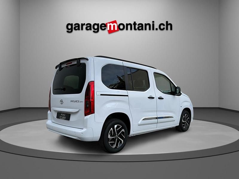 Neu Toyota Proace Verso City 131 PS (96 kW) 2025 Weiss Kombi