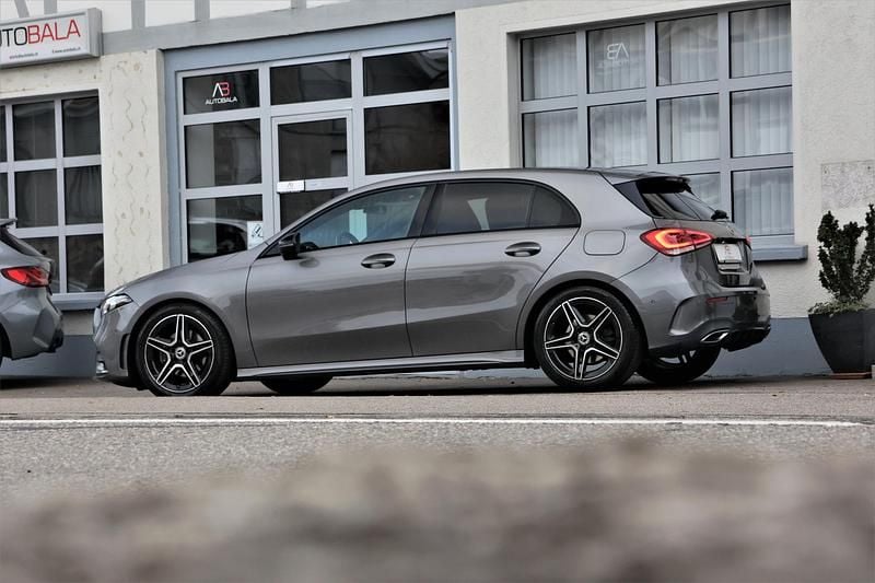 Gebraucht Mercedes A200 AMG line 163 PS (119 kW) 2018 Limousine