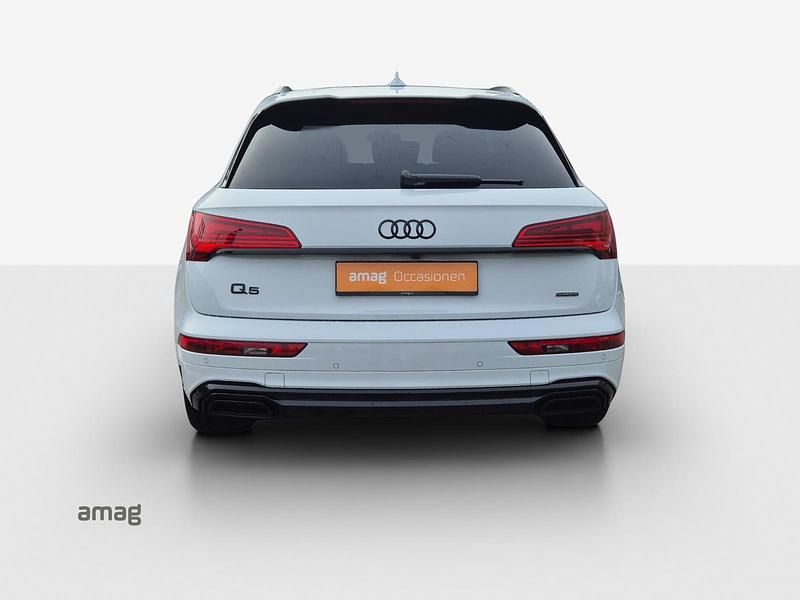 Gebraucht Audi Q5 Black Edition 204 PS (150 kW) 2024 Gletscherweiss metallic SUV