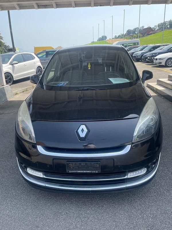Gebraucht 2012 Renault Grand Scénic III Bose Edition Van / Kleinbus | CHF 3’499 (Fairer Preis) - Bild 1/4