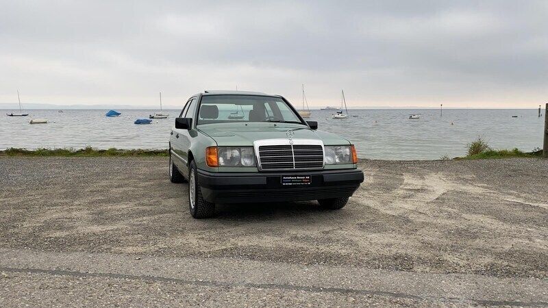 Gebraucht Mercedes E260 160 PS (117 kW) 1986 Limousine