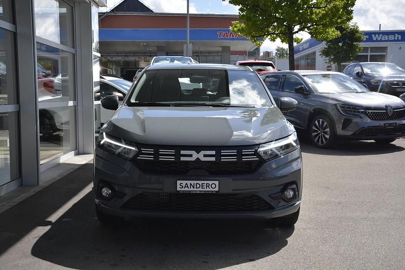 Neu Dacia Sandero Expression 91 PS (66 kW) 2025 Grau Limousine