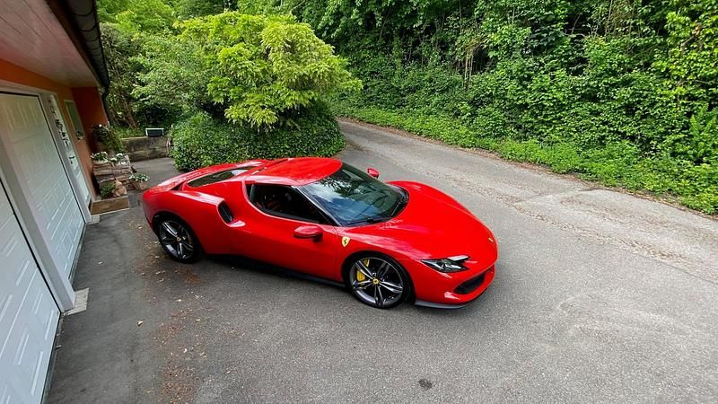 Neu 2025 Ferrari 296 | CHF 259’800 - Bild 1/4