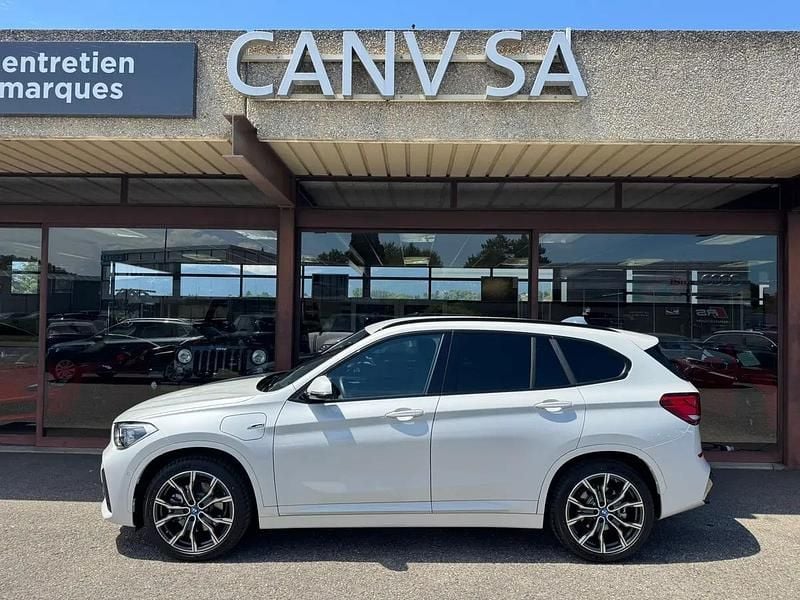 Weiss Gebraucht 2025 BMW X1 M Sport SUV | CHF 44’150 (Superpreis) - Bild 1/4