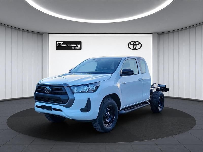 Neu Toyota HiLux 150 PS (110 kW) 2025 Weiss Abholung