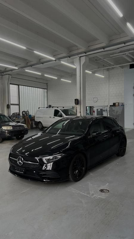 Gebraucht Mercedes A200 AMG line 163 PS (119 kW) 2021