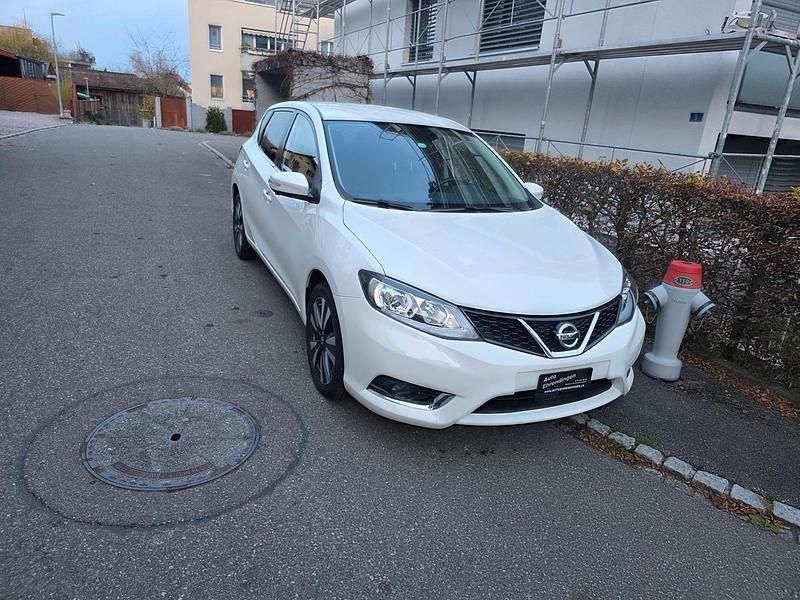 Gebraucht Nissan Pulsar Tekna 115 PS (84 kW) 2016 Kleinwagen