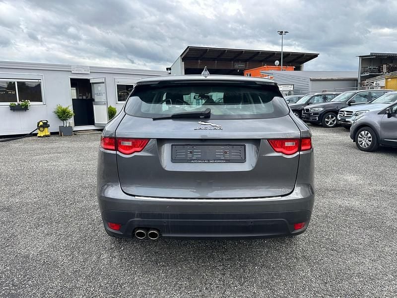 Gebraucht Jaguar F-Pace Pure 180 PS (132 kW) 2017 SUV